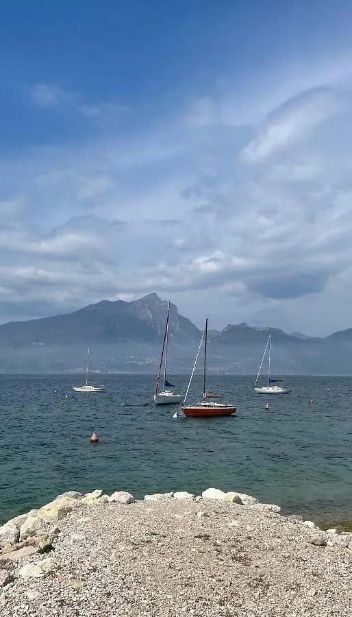 Felicita Apartment View Mountains & Lake Torri Del Benaco 0*,